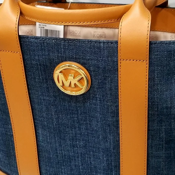 ♥New Michael Kors w/Tags♥ - Picture 1 of 6